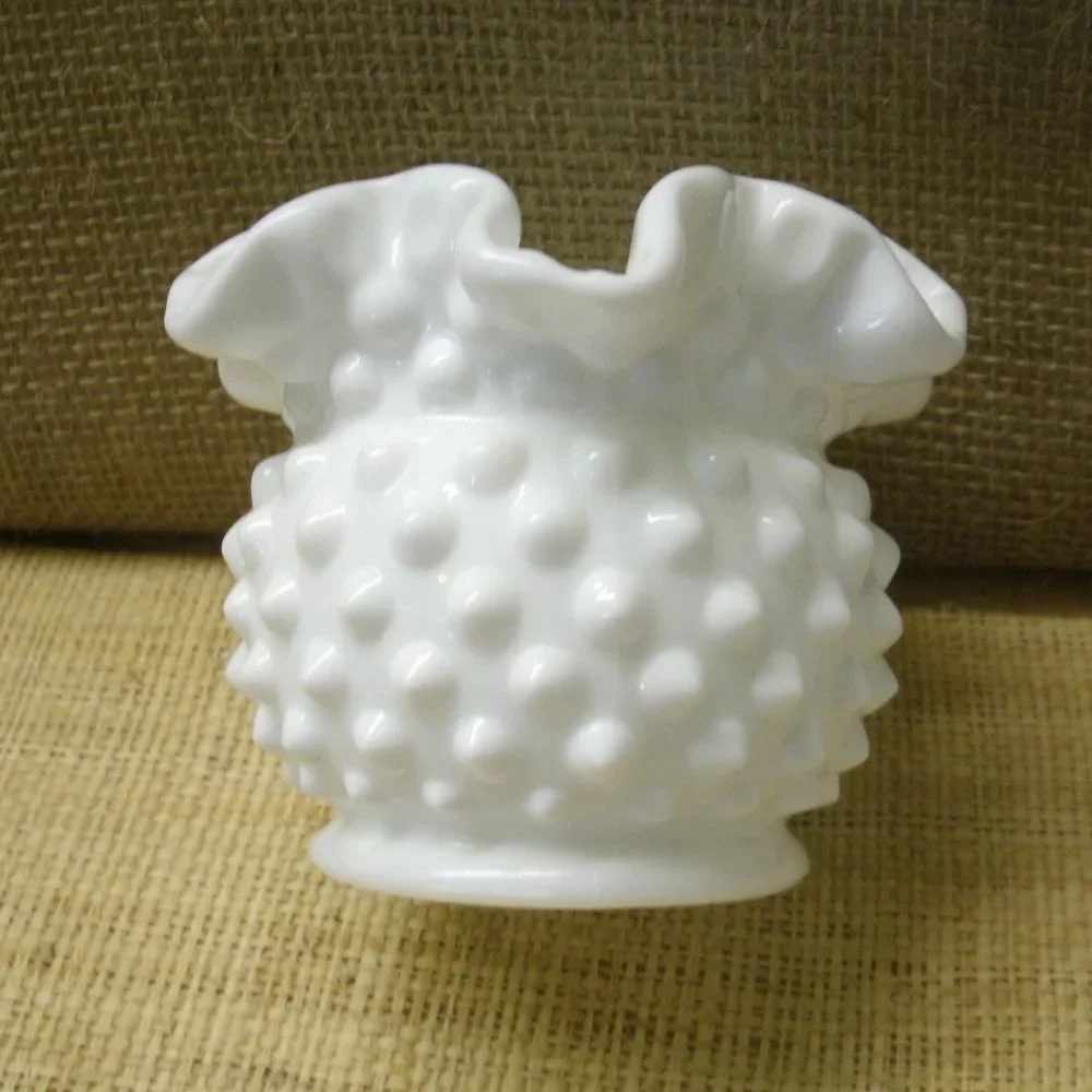 Fenton vintage hobnail